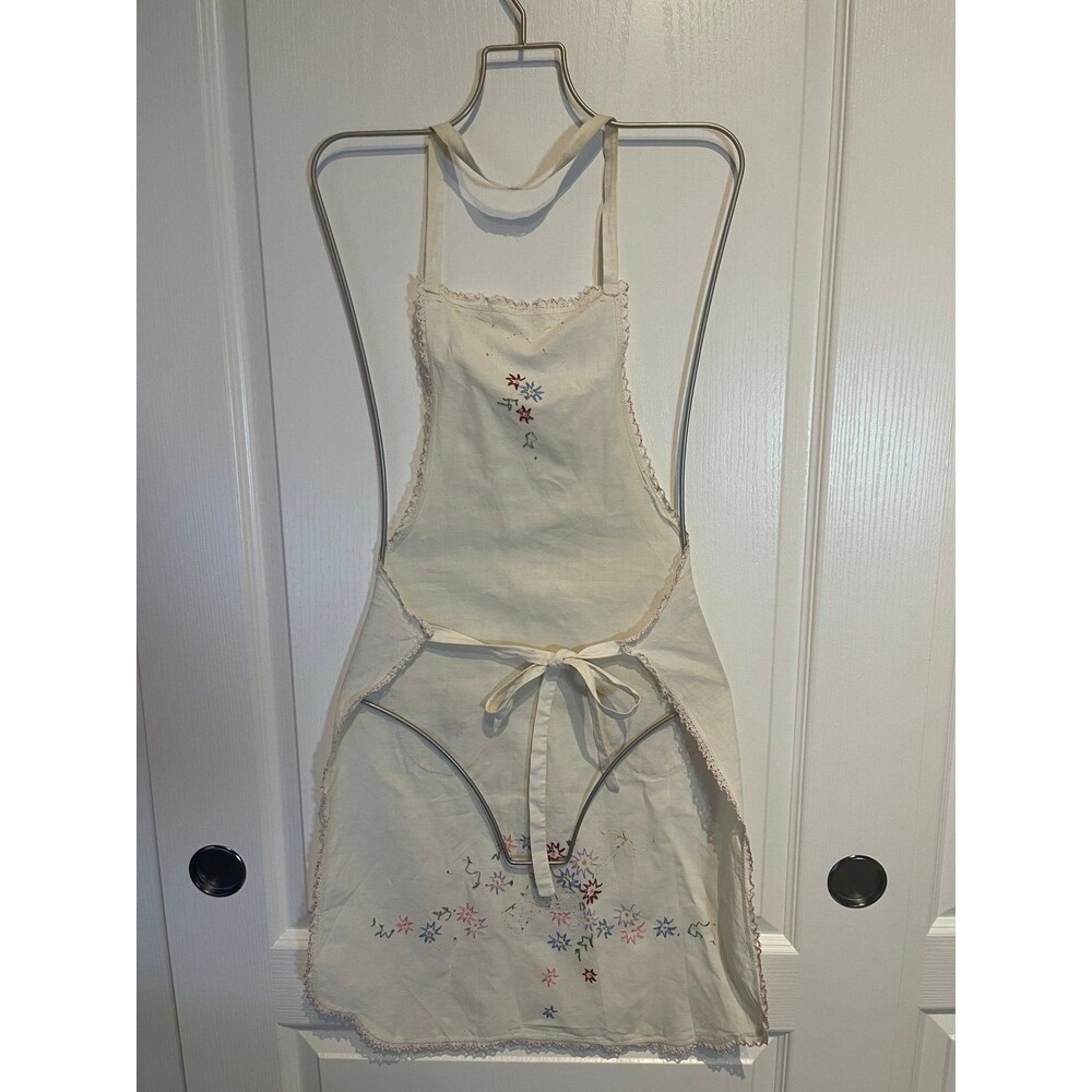 Vintage Embroidered Cream Colored Full Apron - Picture 4 of 12